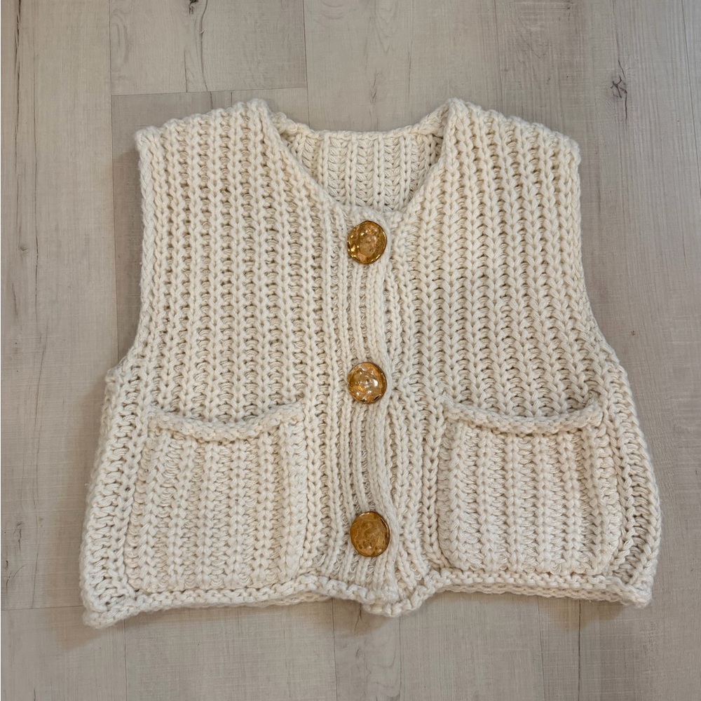 Chunky‎ Knit Vest with Button Details